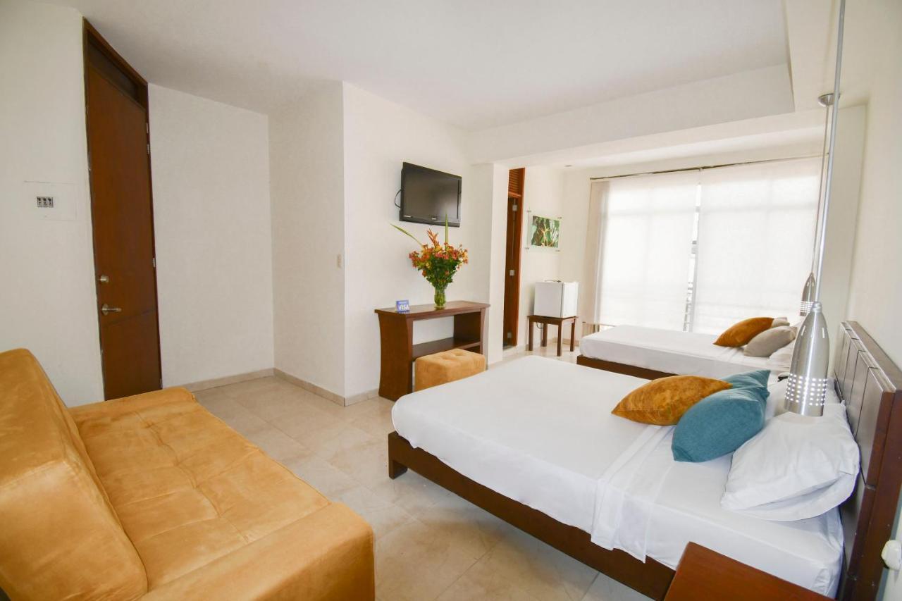Hotel Monarca Armenia Екстериор снимка