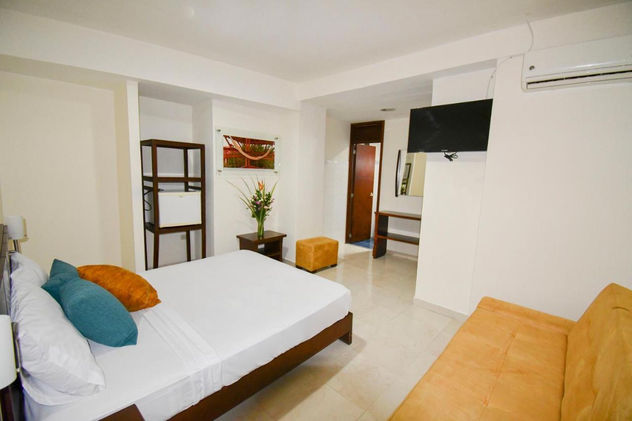 Hotel Monarca Armenia Екстериор снимка